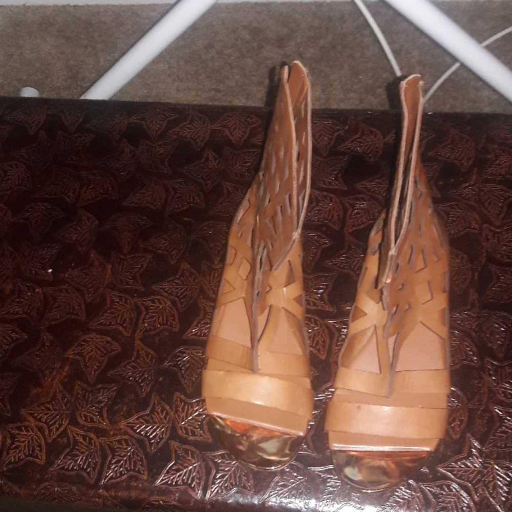 BCBGeneration - Picture 3 of 4